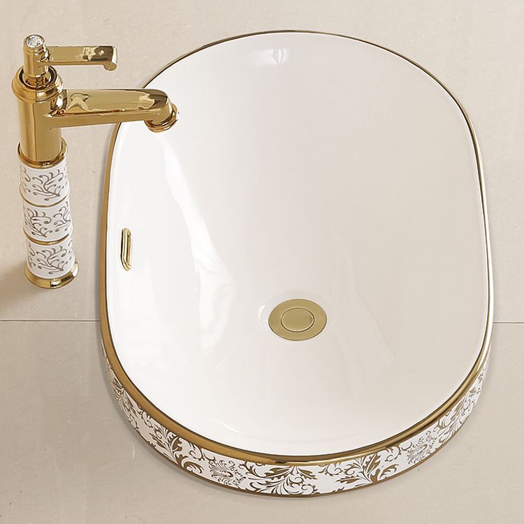 Traditional Bathroom Sink Porcelain Oval-Shape Vessel Bathroom Sink with Pop-Up Drain Clearhalo 'Bathroom Remodel & Bathroom Fixtures' 'Bathroom Sinks & Faucet Components' 'Bathroom Sinks' 'bathroom_sink' 'Home Improvement' 'home_improvement' 'home_improvement_bathroom_sink' 1200x1200_5865565a-8ba3-4876-962d-49d6c6d22d41