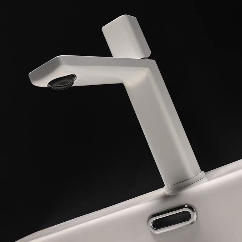 Modern Knob Handle Sink Faucet White Brass Bathroom Sink Faucet Clearhalo 'Bathroom Remodel & Bathroom Fixtures' 'Bathroom Sink Faucets' 'Bathroom Sinks & Faucet Components' 'bathroom_sink_faucets' 'Home Improvement' 'home_improvement' 'home_improvement_bathroom_sink_faucets' 1200x1200_5c237cac-9f96-40ee-b5e1-64543833d26c