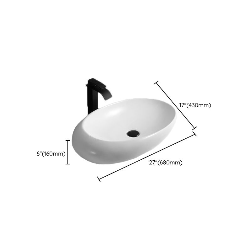 Contemporary Bathroom Sink with Pop-Up Drain Porcelain Oval-Shape Vessel Lavatory Sink Clearhalo 'Bathroom Remodel & Bathroom Fixtures' 'Bathroom Sinks & Faucet Components' 'Bathroom Sinks' 'bathroom_sink' 'Home Improvement' 'home_improvement' 'home_improvement_bathroom_sink' 1200x1200_5cbbeb95-f392-432b-8a21-73a9b1291ed6