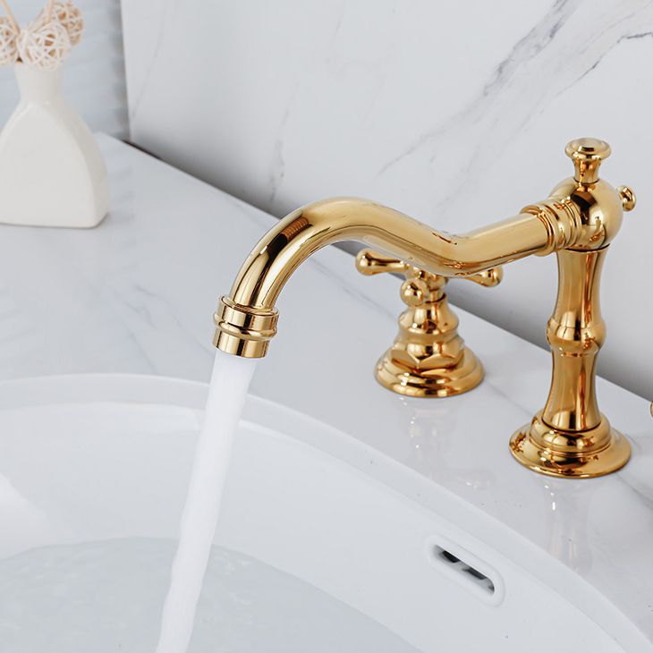 Industrial Wide Spread Bathroom Faucet 2 Cross Handles Lavatory Faucet Clearhalo 'bathroom_sink_faucets' 'Conjunta de Baño y Conjunta de Grifo' 'Coronamiento de Baño y Dispositivo de Baño' 'Grifo del lavabo del baño' 'Hogar' 'home_improvement' 'home_improvement_bathroom_sink_faucets' 'Mejoras para el hogar' 1200x1200_5ce81f25-663e-4bc3-bee7-40f9802187ce