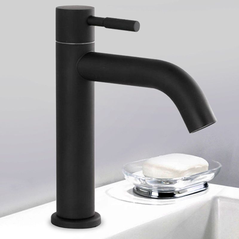 Circular Bathroom Faucet Modern Style Black Sink Faucet with Stainless Steel Clearhalo 'bathroom_sink_faucets' 'Conjuntos de Torneiras de Lavatório e Banheiro' 'home_improvement' 'home_improvement_bathroom_sink_faucets' 'Mobiliário Doméstico' 'Página inicial' 'Renovação e equipamento de casa de banho' 'Torneira para lavatório de banheiro' 1200x1200_5d333c3b-a14a-46fb-8c22-038365cf066d