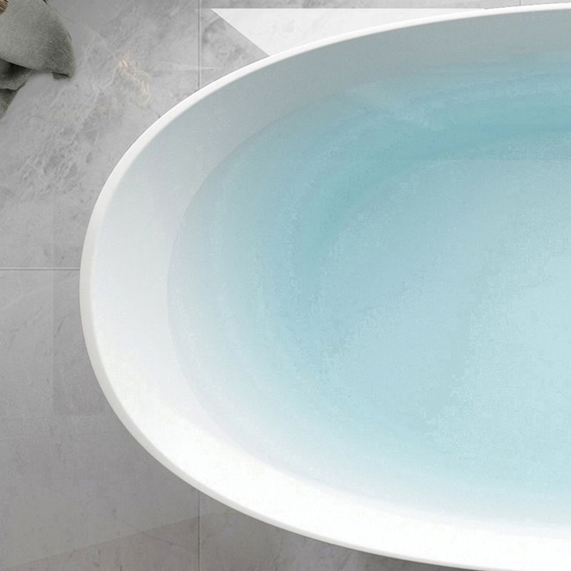 Soaking Oval Freestanding Bathtub Modern Acrylic Bathtub with Overflow Trim Clearhalo 'Bathroom Remodel & Bathroom Fixtures' 'Bathtubs' 'Home Improvement' 'home_improvement' 'home_improvement_bathtubs' 'Showers & Bathtubs' 1200x1200_5e204f2c-61fa-4176-b538-f4166a479aa3