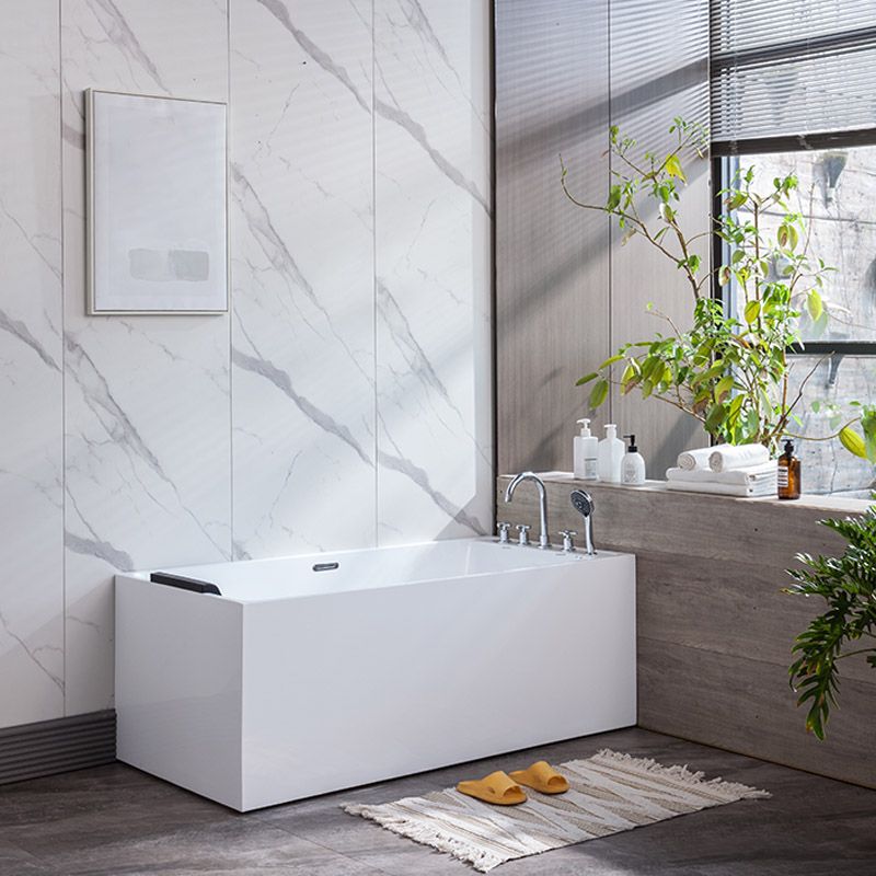 Modern White Rectangle Acrylic Bathtub Freestanding Soaking Bathtub with Drain Bath Tub Clearhalo 'Bathroom Remodel & Bathroom Fixtures' 'Bathtubs' 'Home Improvement' 'home_improvement' 'home_improvement_bathtubs' 'Showers & Bathtubs' 1200x1200_5f1001d3-f5ca-4e7a-b737-d9002363f5b2