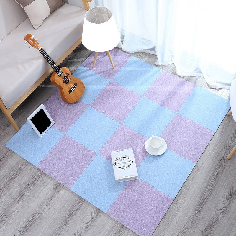 Modern Indoor Carpet Tiles Stain Resistant Interlocking Carpet Floor Tile Clearhalo 'Carpet Tiles & Carpet Squares' 'carpet_tiles_carpet_squares' 'Flooring 'Home Improvement' 'home_improvement' 'home_improvement_carpet_tiles_carpet_squares' Walls and Ceiling' 1200x1200_60065aa0-ca8e-425d-a210-1c8cb03b73c5