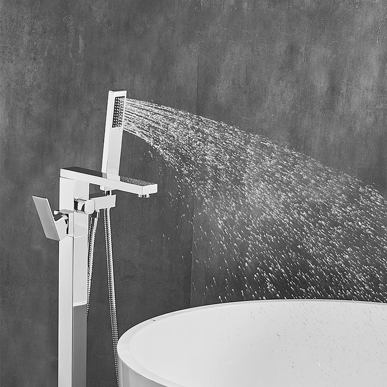 Floor Mounted Metal Freestanding Tub Filler Swivel High Arc Freestanding Faucet Clearhalo 'Bathroom Remodel & Bathroom Fixtures' 'Bathtub Faucets' 'bathtub_faucets' 'Home Improvement' 'home_improvement' 'home_improvement_bathtub_faucets' 1200x1200_60b7705d-f65a-4c08-ac22-fbf037d6d8ed