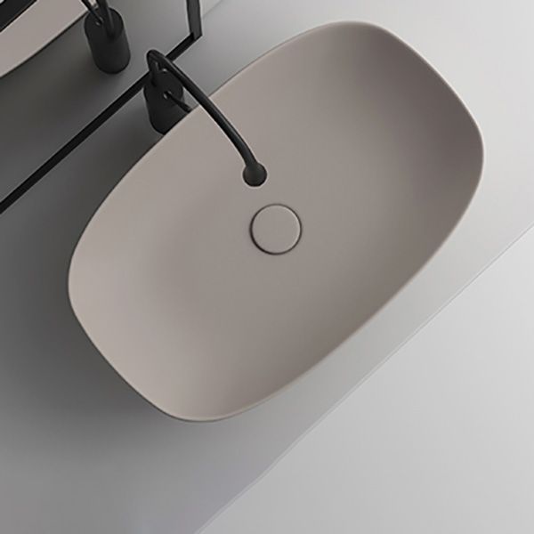 Modern Bathroom Sink Pop-Up Drain Porcelain Solid Color Oval-Shape Vessel Clearhalo 'Bathroom Remodel & Bathroom Fixtures' 'Bathroom Sinks & Faucet Components' 'Bathroom Sinks' 'bathroom_sink' 'Home Improvement' 'home_improvement' 'home_improvement_bathroom_sink' 1200x1200_62b1b302-5f49-41d8-aab6-4275c372d25a