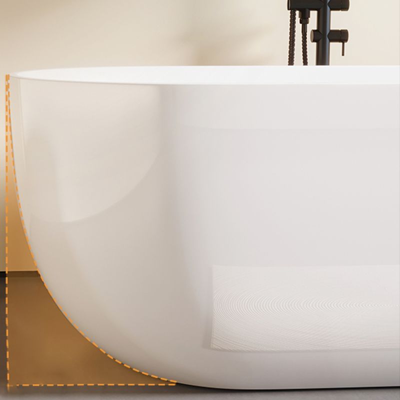 Modern Acrylic-Fiberglass Oval Bathtub Freestanding Soaking Bathtub with Center Drain Clearhalo 'Bathroom Remodel & Bathroom Fixtures' 'Bathtubs' 'Home Improvement' 'home_improvement' 'home_improvement_bathtubs' 'Showers & Bathtubs' 1200x1200_64d4f9c8-7c14-47fc-9b69-bae2fb232285