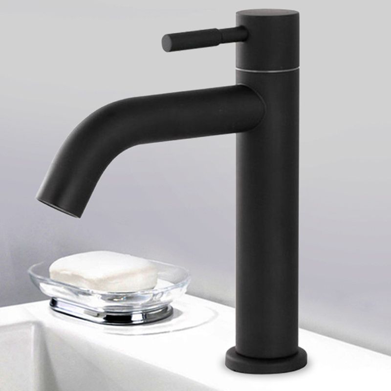 Circular Bathroom Faucet Modern Style Black Sink Faucet with Stainless Steel Clearhalo 'bathroom_sink_faucets' 'Conjuntos de Torneiras de Lavatório e Banheiro' 'home_improvement' 'home_improvement_bathroom_sink_faucets' 'Mobiliário Doméstico' 'Página inicial' 'Renovação e equipamento de casa de banho' 'Torneira para lavatório de banheiro' 1200x1200_64d924b1-7b1a-48a9-8888-06517592727b