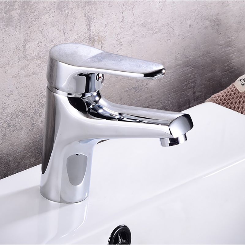 Modern Brass Bathroom Sink Faucet Circular Lever Handles Sink Faucet Clearhalo 'Bathroom Remodel & Bathroom Fixtures' 'Bathroom Sink Faucets' 'Bathroom Sinks & Faucet Components' 'bathroom_sink_faucets' 'Home Improvement' 'home_improvement' 'home_improvement_bathroom_sink_faucets' 1200x1200_6516541b-3243-4438-9249-7fb0fc5f70e8