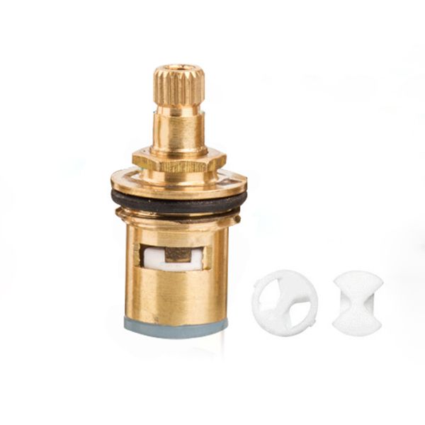 Contemporary Faucet Knob Handle 1 Hole Low Arc Solid Brass Faucet Clearhalo 'bathroom_sink_faucets' 'Conjuntos de Torneiras de Lavatório e Banheiro' 'home_improvement' 'home_improvement_bathroom_sink_faucets' 'Mobiliário Doméstico' 'Página inicial' 'Renovação e equipamento de casa de banho' 'Torneira para lavatório de banheiro' 1200x1200_66613ded-b0e5-4824-8c46-1d36a6bab589