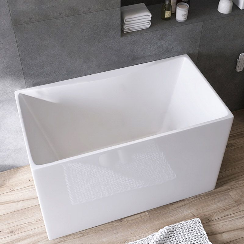 Modern Style Alcove Bath Tub Acrylic Rectangular Bathroom Bathtub in White Clearhalo 'Bathroom Remodel & Bathroom Fixtures' 'Bathtubs' 'Home Improvement' 'home_improvement' 'home_improvement_bathtubs' 'Showers & Bathtubs' 1200x1200_68eb32d9-72b4-4f6e-b6aa-1ced47c2a716