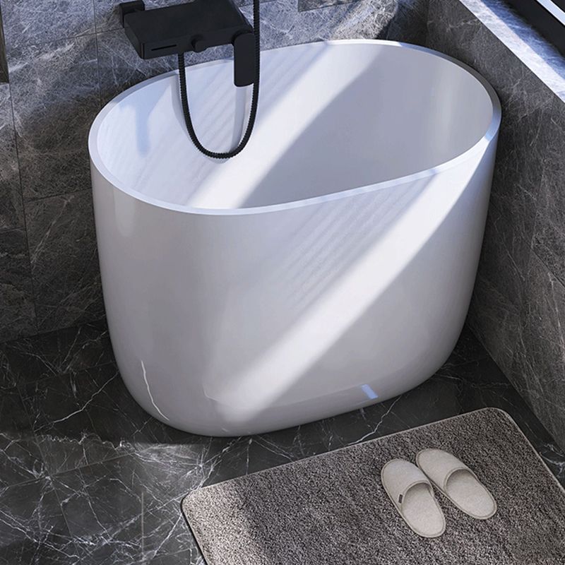 Modern Acrylic Ellipse White Bathtub Back to Wall with Drain Bath Tub Clearhalo 'Bathroom Remodel & Bathroom Fixtures' 'Bathtubs' 'Home Improvement' 'home_improvement' 'home_improvement_bathtubs' 'Showers & Bathtubs' 1200x1200_6c89dfeb-1dea-43be-ae15-5e8e0d73fc76