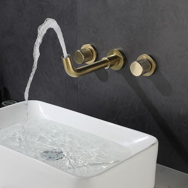 Wall Mounted Faucet Glam Style Two-Handle Faucet for Bathroom Clearhalo 'bathroom_sink_faucets' 'Conjuntos de Torneiras de Lavatório e Banheiro' 'home_improvement' 'home_improvement_bathroom_sink_faucets' 'Mobiliário Doméstico' 'Página inicial' 'Renovação e equipamento de casa de banho' 'Torneira para lavatório de banheiro' 1200x1200_6e8c9c96-32e4-4a8b-8004-740156e55587