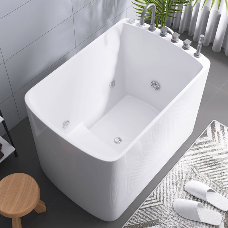 Modern White Acrylic Rectangle Bathtub Freestanding Soaking Bathtub with Drain Bath Tub Clearhalo 'Bathroom Remodel & Bathroom Fixtures' 'Bathtubs' 'Home Improvement' 'home_improvement' 'home_improvement_bathtubs' 'Showers & Bathtubs' 1200x1200_6fe9f3c9-2841-4fba-b26b-67d2054b2034