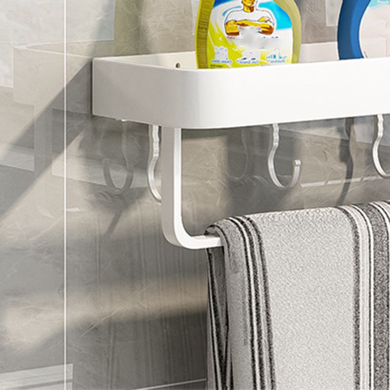 Contemporary Bathroom Accessory Set Metal Bath Shelf in White Clearhalo 'Bathroom Hardware Sets' 'Bathroom Hardware' 'Bathroom Remodel & Bathroom Fixtures' 'bathroom_hardware_sets' 'Home Improvement' 'home_improvement' 'home_improvement_bathroom_hardware_sets' 1200x1200_71c100ce-24de-4277-ba1d-a75eb33e9c98