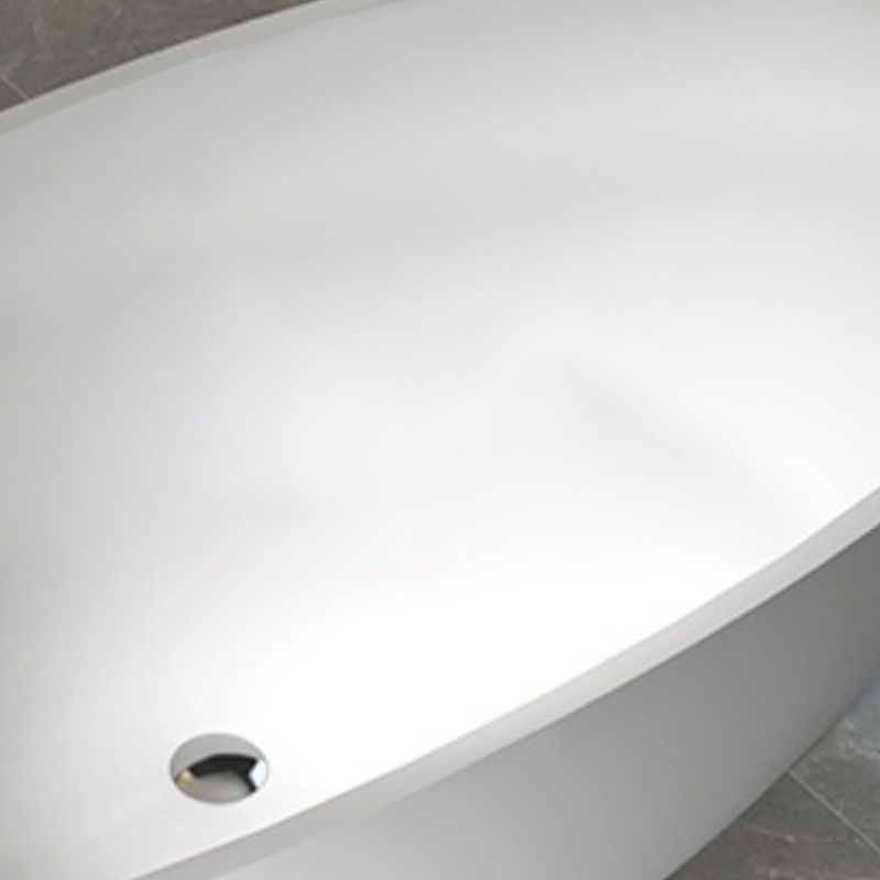 Modern Ellipse Stone Bathtub White Freestand Soaking Bathtub with Overflow Hole Clearhalo 'Bathroom Remodel & Bathroom Fixtures' 'Bathtubs' 'Home Improvement' 'home_improvement' 'home_improvement_bathtubs' 'Showers & Bathtubs' 1200x1200_7337d169-b817-4a54-9f18-006dd8eebe7a