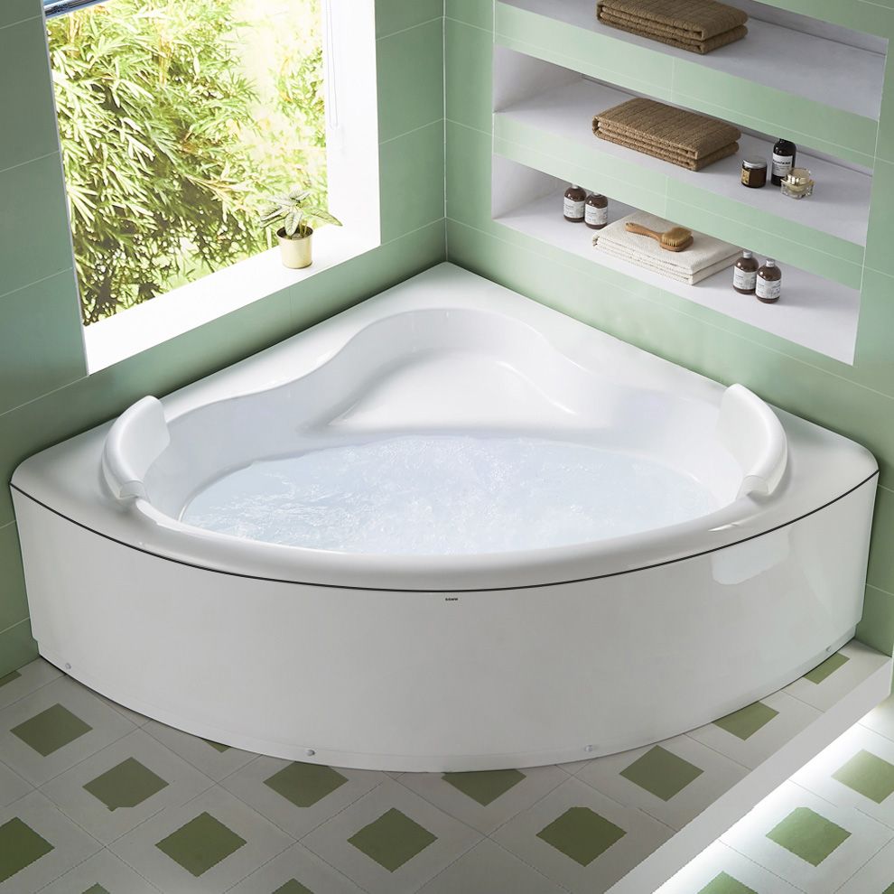 Modern Corner Bathtub Acrylic Soaking Back to Wall Center-Back Bath Clearhalo 'Bathroom Remodel & Bathroom Fixtures' 'Bathtubs' 'Home Improvement' 'home_improvement' 'home_improvement_bathtubs' 'Showers & Bathtubs' 1200x1200_733ed03e-5b01-4eed-9d38-52fcb8a542fe