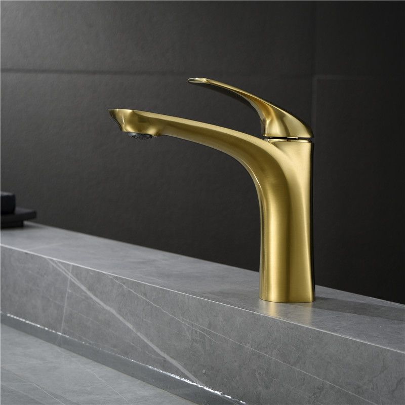 Modern Style Centerset Faucet Lever Handles Faucet for Bathroom Clearhalo 'Bathroom Remodel & Bathroom Fixtures' 'Bathroom Sink Faucets' 'Bathroom Sinks & Faucet Components' 'bathroom_sink_faucets' 'Home Improvement' 'home_improvement' 'home_improvement_bathroom_sink_faucets' 1200x1200_749ab0c9-690f-41fa-81e2-3c037e0e4258