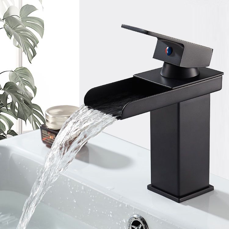 Waterfall Spout Vessel Sink Faucet Single Handle Square Faucet Clearhalo 'Accueil' 'Amélioration Domiciliaire' 'bathroom_sink_faucets' 'Ensembles de Lavabo & de Robinet de Toilette' 'home_improvement' 'home_improvement_bathroom_sink_faucets' 'Robinet de Lavabo de Salle de Bain' 'Rénovation et Équipement de Salle de Bain' 1200x1200_7607d755-2fe9-48a6-9ed3-521295edf67c