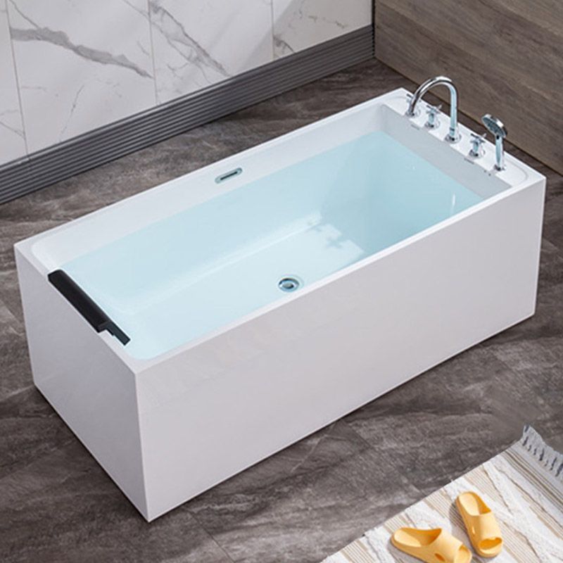 Modern White Rectangle Acrylic Bathtub Freestanding Soaking Bathtub with Drain Bath Tub Clearhalo 'Bathroom Remodel & Bathroom Fixtures' 'Bathtubs' 'Home Improvement' 'home_improvement' 'home_improvement_bathtubs' 'Showers & Bathtubs' 1200x1200_77949ff9-7cf0-41c8-b66a-9744dc16c893