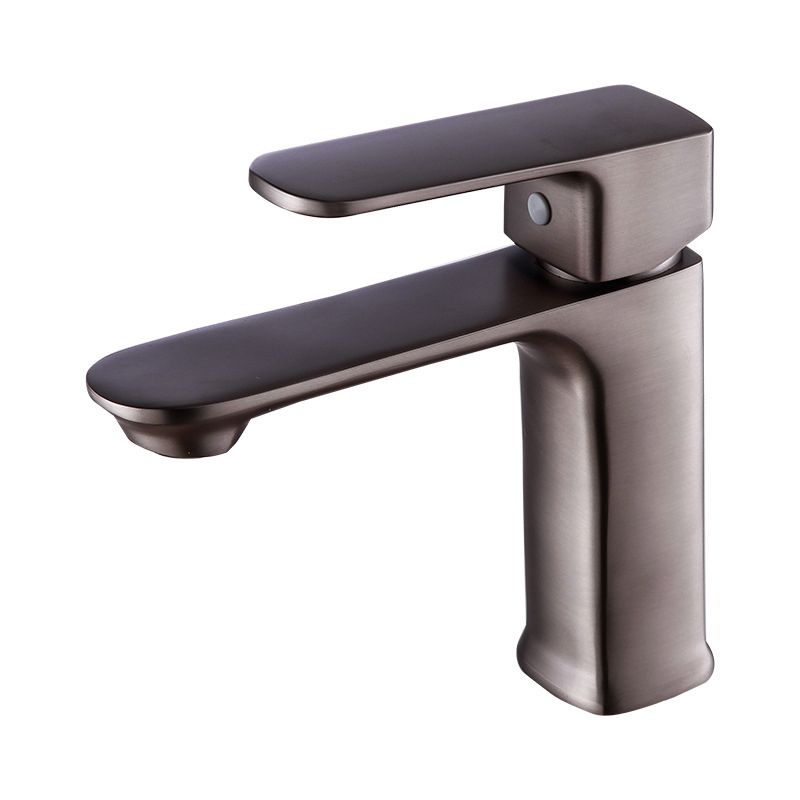 Modern Sink Faucet Pure Color Copper Vessel Sink Faucet for Bathroom Clearhalo 'bathroom_sink_faucets' 'Conjunta de Baño y Conjunta de Grifo' 'Coronamiento de Baño y Dispositivo de Baño' 'Grifo del lavabo del baño' 'Hogar' 'home_improvement' 'home_improvement_bathroom_sink_faucets' 'Mejoras para el hogar' 1200x1200_79627746-a595-4631-9103-a62859a1e45b