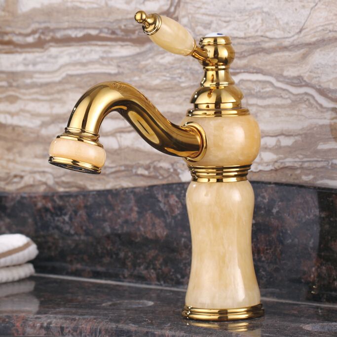 Traditional Centerset Faucet Knob Handle Low Arc Solid Brass Faucet Clearhalo 'Bathroom Remodel & Bathroom Fixtures' 'Bathroom Sink Faucets' 'Bathroom Sinks & Faucet Components' 'bathroom_sink_faucets' 'Home Improvement' 'home_improvement' 'home_improvement_bathroom_sink_faucets' 1200x1200_820c39ec-53fa-4b4b-bb2d-df774c2f3850