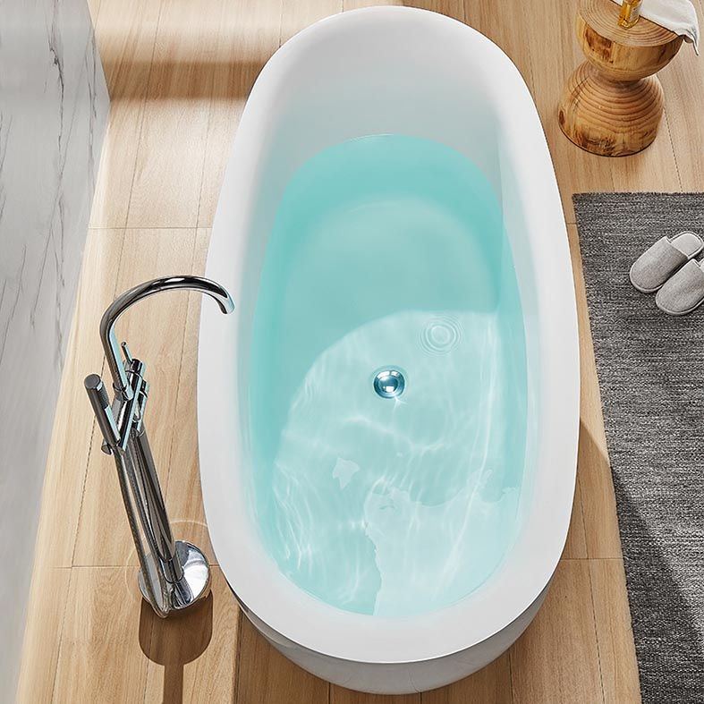 Modern Oval Freestanding Bathtub Acrylic Soaking White Center Bath Clearhalo 'Bathroom Remodel & Bathroom Fixtures' 'Bathtubs' 'Home Improvement' 'home_improvement' 'home_improvement_bathtubs' 'Showers & Bathtubs' 1200x1200_86e34dda-3750-4496-8014-2e53b1d88089