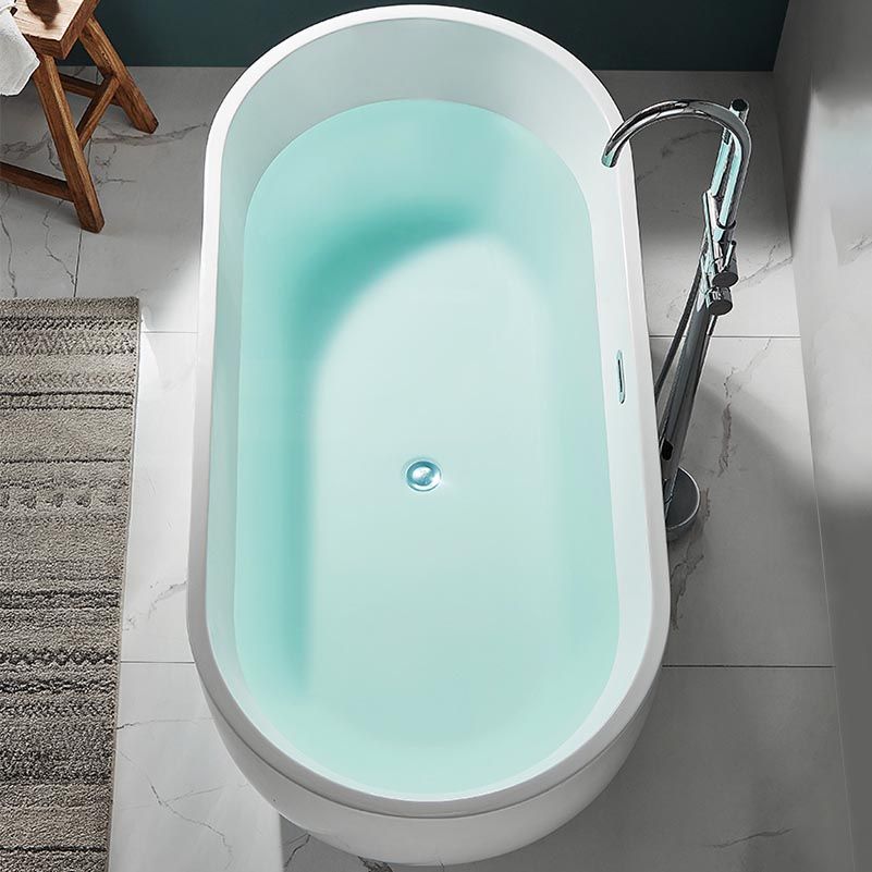 Modern White Acrylic Bath Tub Oval Freestanding Bathtub for Home Clearhalo 'Bathroom Remodel & Bathroom Fixtures' 'Bathtubs' 'Home Improvement' 'home_improvement' 'home_improvement_bathtubs' 'Showers & Bathtubs' 1200x1200_87e6b285-ecaa-487d-8b3c-99e21fc73c71