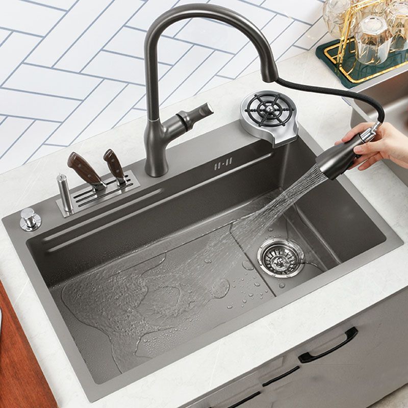 Contemporary Kitchen Sink Stainless Steel Kitchen Sink with Drain Assembly Clearhalo 'Home Improvement' 'home_improvement' 'home_improvement_kitchen_sinks' 'Kitchen Remodel & Kitchen Fixtures' 'Kitchen Sinks & Faucet Components' 'Kitchen Sinks' 'kitchen_sinks' 1200x1200_8a6958b5-e5d3-4dc1-be74-c0ec243b1018