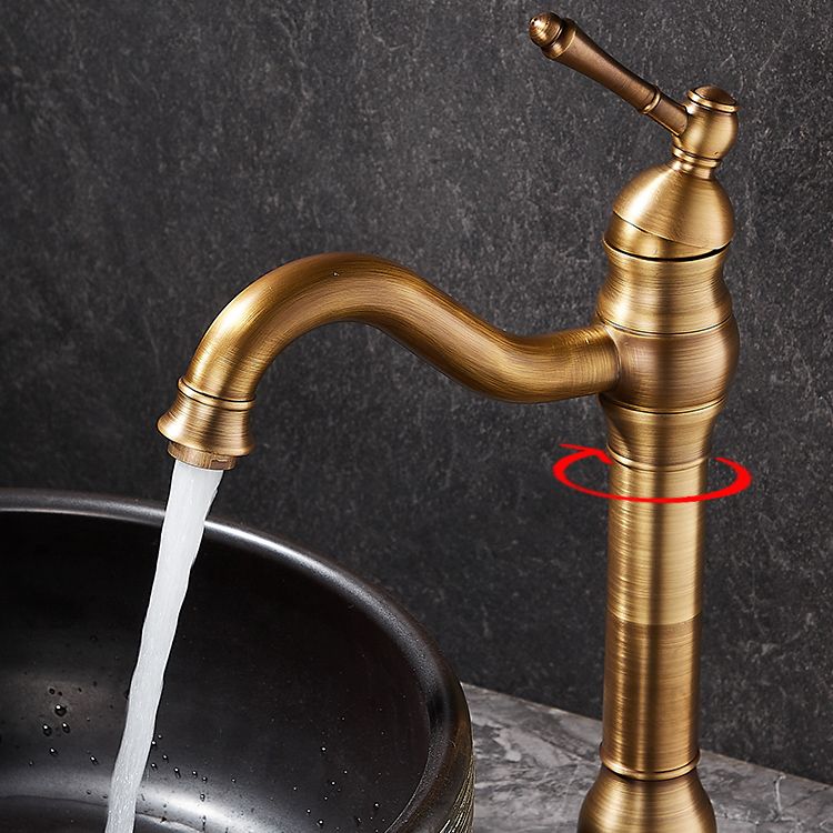 Traditional Wide Spread Bathroom Faucet Lever Handles Centerset Faucet Clearhalo 'Accueil' 'Amélioration Domiciliaire' 'bathroom_sink_faucets' 'Ensembles de Lavabo & de Robinet de Toilette' 'home_improvement' 'home_improvement_bathroom_sink_faucets' 'Robinet de Lavabo de Salle de Bain' 'Rénovation et Équipement de Salle de Bain' 1200x1200_8b2e06ea-adbc-4b3d-a2ad-0077d3be8b68