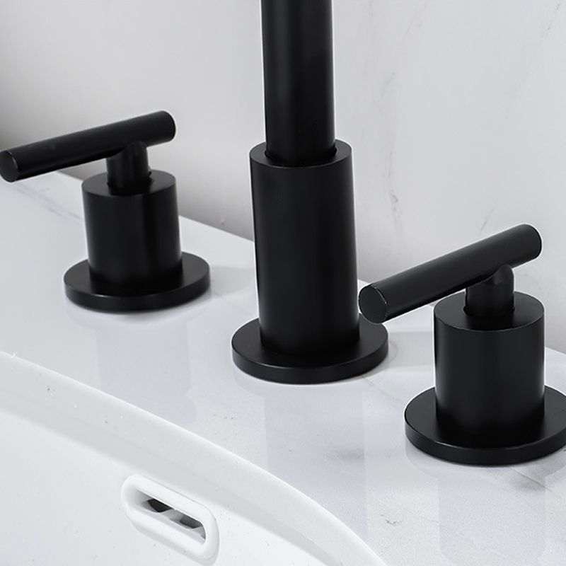 Modern 2-Handle Bathroom Sink Faucet 3 Hole Widespread Bathroom Faucet Clearhalo 'Bathroom Remodel & Bathroom Fixtures' 'Bathroom Sink Faucets' 'Bathroom Sinks & Faucet Components' 'bathroom_sink_faucets' 'Home Improvement' 'home_improvement' 'home_improvement_bathroom_sink_faucets' 1200x1200_8e89a961-aee4-4e3b-a719-146e3a5e6b5d