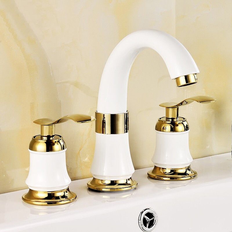 Luxury Rotatable Widespread Sink Faucet Circular Lever Handle Faucet with Water Hose Clearhalo 'Bathroom Remodel & Bathroom Fixtures' 'Bathroom Sink Faucets' 'Bathroom Sinks & Faucet Components' 'bathroom_sink_faucets' 'Home Improvement' 'home_improvement' 'home_improvement_bathroom_sink_faucets' 1200x1200_8fe542e0-71c5-40fa-ad46-9f182c2c2458