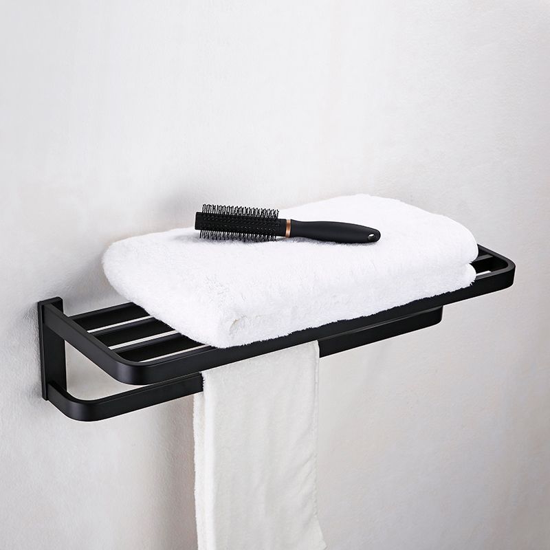 Contemporary Style Black Bathroom Accessory Set Metal Towel Bar Clearhalo 'Bathroom Hardware Sets' 'Bathroom Hardware' 'Bathroom Remodel & Bathroom Fixtures' 'bathroom_hardware_sets' 'Home Improvement' 'home_improvement' 'home_improvement_bathroom_hardware_sets' 1200x1200_91c42798-a685-46b5-aa10-c8e5a0634a3f