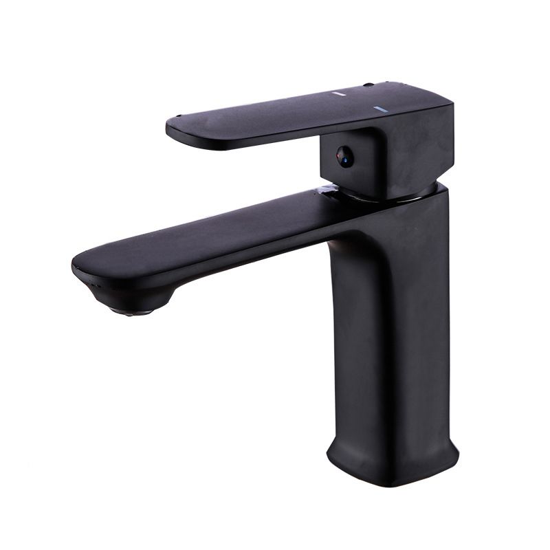 Modern Sink Faucet Pure Color Copper Vessel Sink Faucet for Bathroom Clearhalo 'bathroom_sink_faucets' 'Conjunta de Baño y Conjunta de Grifo' 'Coronamiento de Baño y Dispositivo de Baño' 'Grifo del lavabo del baño' 'Hogar' 'home_improvement' 'home_improvement_bathroom_sink_faucets' 'Mejoras para el hogar' 1200x1200_95335797-5440-42da-958e-5de3c0e80ecc