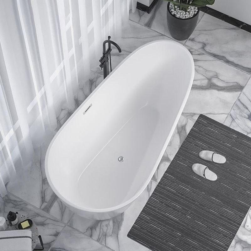 Modern Oval Freestanding Bath Acrylic Soaking White Center Bathtub Clearhalo 'Bathroom Remodel & Bathroom Fixtures' 'Bathtubs' 'Home Improvement' 'home_improvement' 'home_improvement_bathtubs' 'Showers & Bathtubs' 1200x1200_971c5590-da32-4aff-8c67-3c4431b3e56e