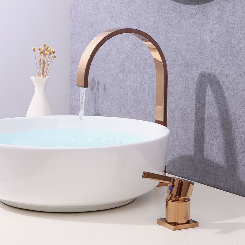 1-Handle Bathroom Faucet with Swivel 2 Hole Widespread Bathroom Sink Faucet Clearhalo 'bathroom_sink_faucets' 'Conjunta de Baño y Conjunta de Grifo' 'Coronamiento de Baño y Dispositivo de Baño' 'Grifo del lavabo del baño' 'Hogar' 'home_improvement' 'home_improvement_bathroom_sink_faucets' 'Mejoras para el hogar' 1200x1200_97ac8cce-858c-4fb0-8af6-42f2c9ba3225