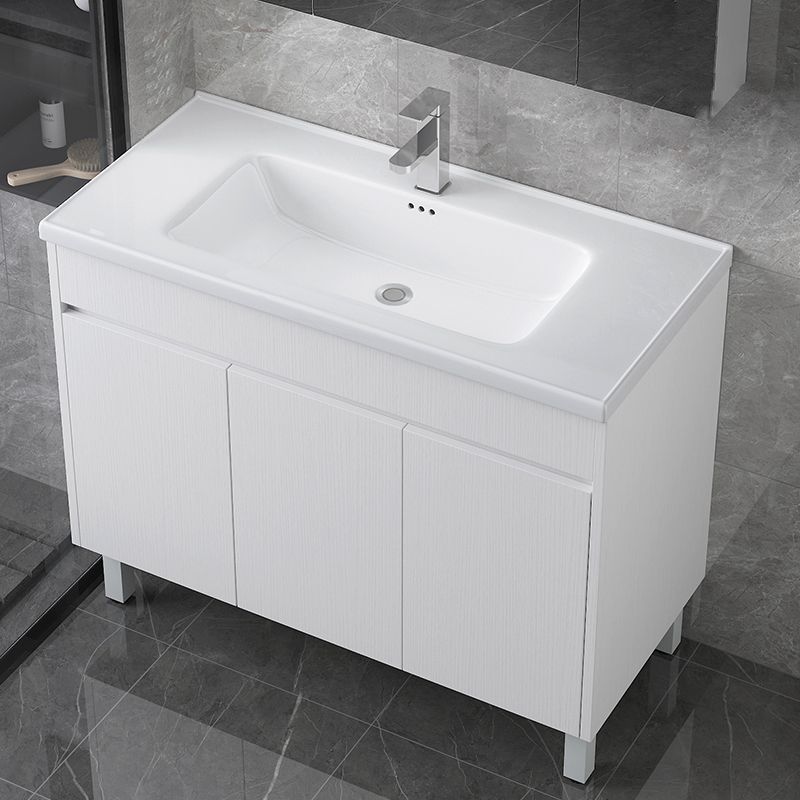 Rectangular Freestanding Bathroom Vanity White Modern Single-Sink Vanity Set Clearhalo 'Bathroom Remodel & Bathroom Fixtures' 'Bathroom Vanities' 'bathroom_vanities' 'Home Improvement' 'home_improvement' 'home_improvement_bathroom_vanities' 1200x1200_98bd667c-2b22-48f4-a3d3-80f37f3d8c21