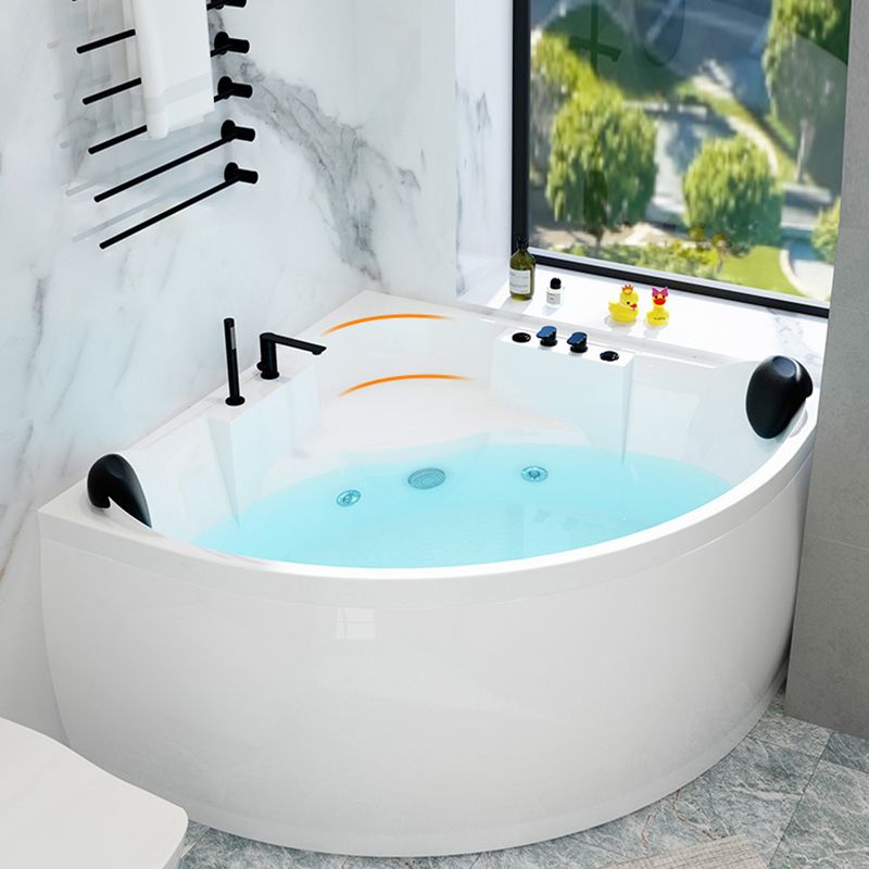 Contemporary Corner Acrylic Bathtub Soaking/Whirlpool Bathtub with Seat Clearhalo 'Bathroom Remodel & Bathroom Fixtures' 'Bathtubs' 'Home Improvement' 'home_improvement' 'home_improvement_bathtubs' 'Showers & Bathtubs' 1200x1200_9930e2b2-ad00-4515-a39b-d8dcbdd90e42