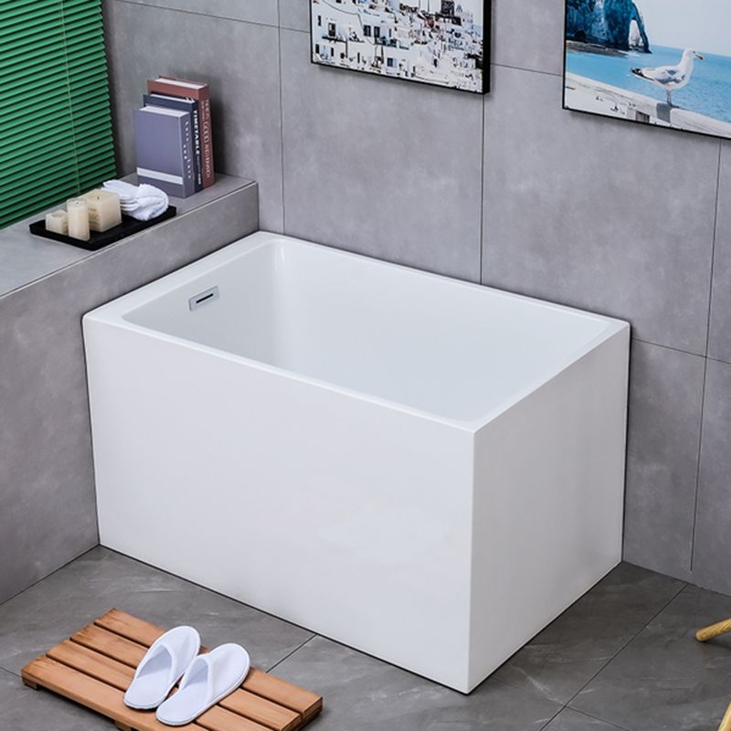 White Back to Wall Soaking Bathtub Contemporary Rectangular Acrylic Bath Tub Clearhalo 'Bathroom Remodel & Bathroom Fixtures' 'Bathtubs' 'Home Improvement' 'home_improvement' 'home_improvement_bathtubs' 'Showers & Bathtubs' 1200x1200_9b970671-bb12-4c3d-997d-54d59513390b