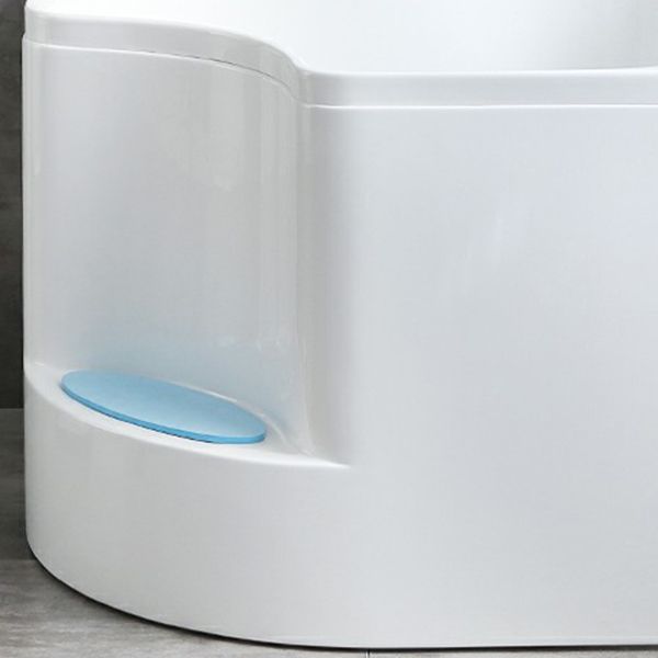 Modern Corner Soaking Bathtub White Acrylic Bathtub with Center-Front Drain Clearhalo 'Bathroom Remodel & Bathroom Fixtures' 'Bathtubs' 'Home Improvement' 'home_improvement' 'home_improvement_bathtubs' 'Showers & Bathtubs' 1200x1200_9bd75e41-a5a6-4f16-afb5-48bd63f2b141