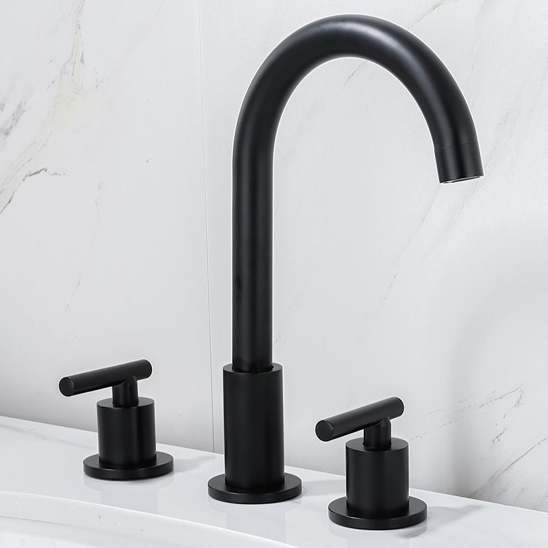 High-Arc Sink Faucet 3 Hole Lever Handle Bathroom Faucet with Water Hose Clearhalo 'Accueil' 'Amélioration Domiciliaire' 'bathroom_sink_faucets' 'Ensembles de Lavabo & de Robinet de Toilette' 'home_improvement' 'home_improvement_bathroom_sink_faucets' 'Robinet de Lavabo de Salle de Bain' 'Rénovation et Équipement de Salle de Bain' 1200x1200_9d30653e-ff28-46cd-96d4-968576a5d121