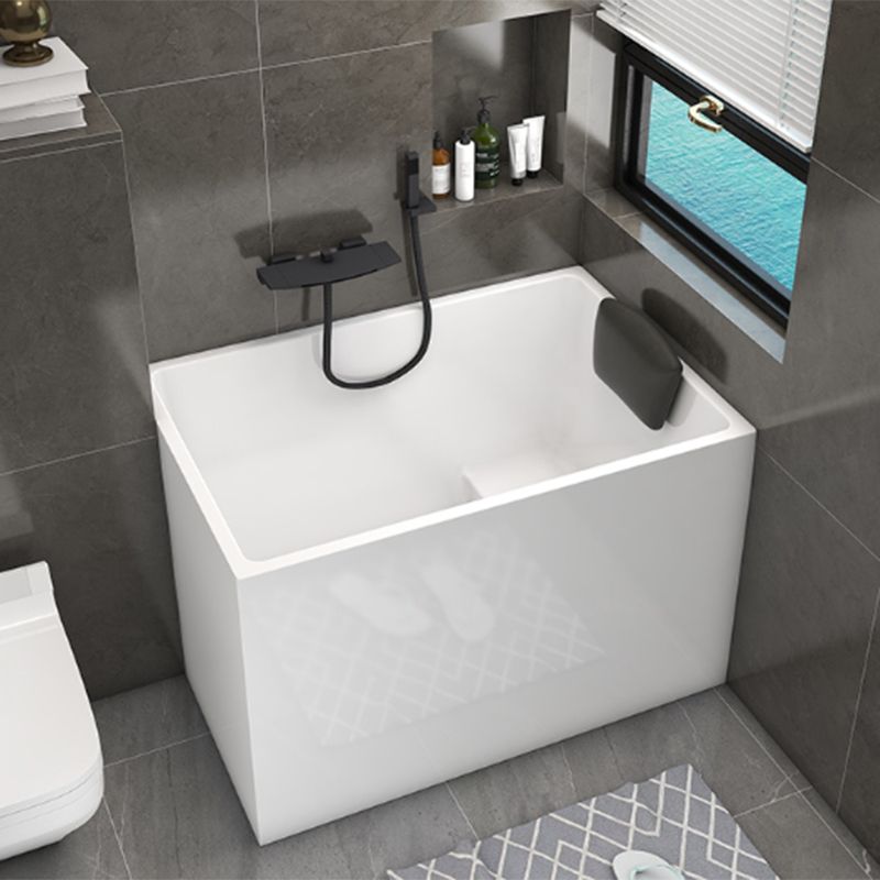 White Acrylic Indoor Bath Tub Soaking Tub with Internal Drain Clearhalo 'Bathroom Remodel & Bathroom Fixtures' 'Bathtubs' 'Home Improvement' 'home_improvement' 'home_improvement_bathtubs' 'Showers & Bathtubs' 1200x1200_9f8f0e39-9570-4af4-adcb-9fc1c5b540a3