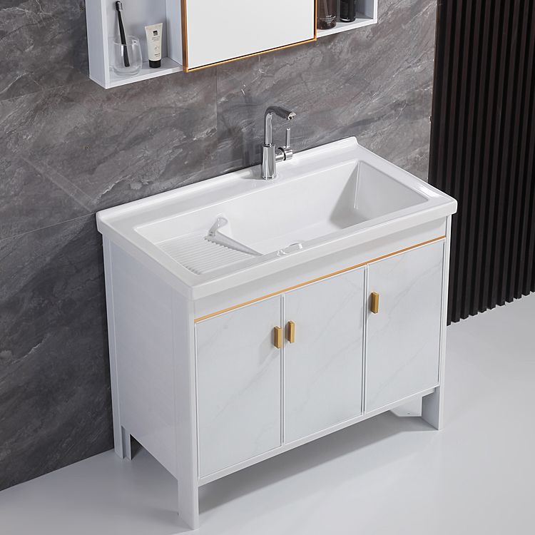 Freestanding White Vanity Rectangular Metal Frame Mirror Single Sink Bath Vanity with Door Clearhalo 'Bathroom Remodel & Bathroom Fixtures' 'Bathroom Vanities' 'bathroom_vanities' 'Home Improvement' 'home_improvement' 'home_improvement_bathroom_vanities' 1200x1200_a354f7da-6d2a-495c-8765-ea060242e498
