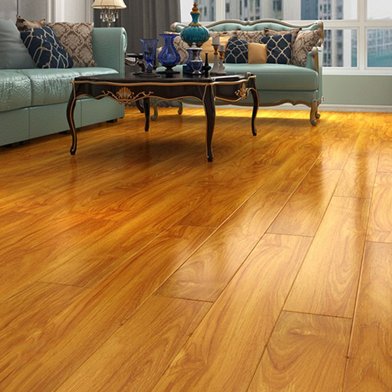 Contemporary Style Laminate Plank Flooring Scratch Resistant Laminate Clearhalo 'Flooring 'Home Improvement' 'home_improvement' 'home_improvement_laminate_flooring' 'Laminate Flooring' 'laminate_flooring' Walls and Ceiling' 1200x1200_a5cfc349-cd0f-430f-9dd8-b6fa00744293