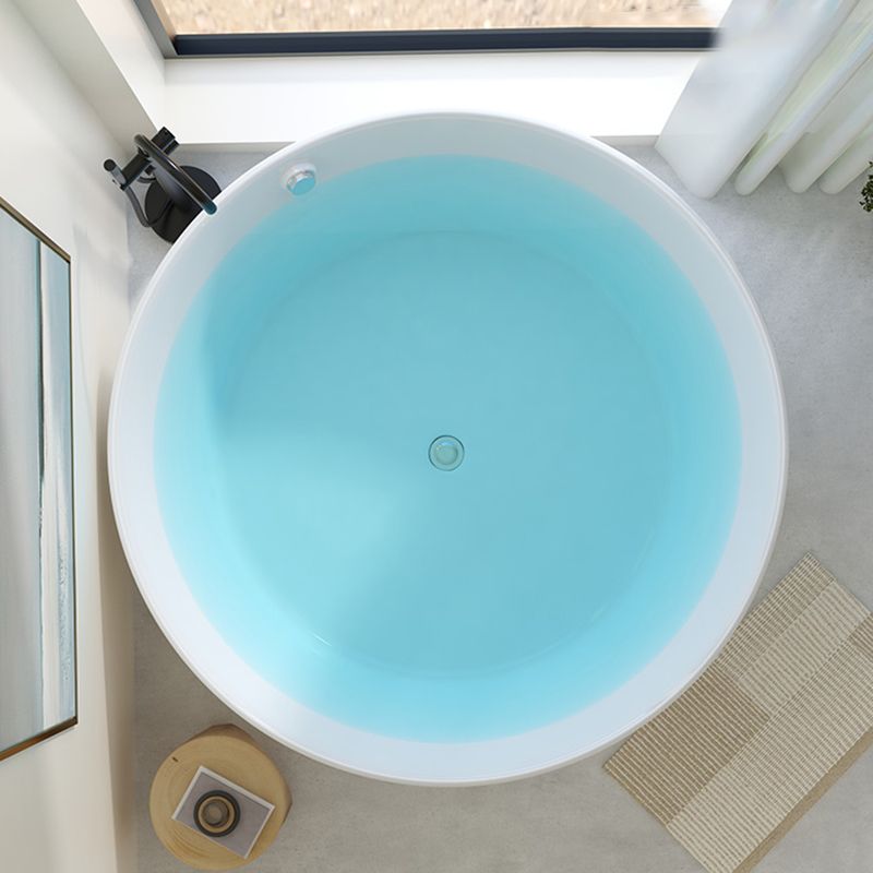 Modern Round Acrylic Bathtub Center Drain and Overflow Trim Tub Clearhalo 'Bathroom Remodel & Bathroom Fixtures' 'Bathtubs' 'Home Improvement' 'home_improvement' 'home_improvement_bathtubs' 'Showers & Bathtubs' 1200x1200_a645a8a7-4547-4276-bb88-05890348fd70