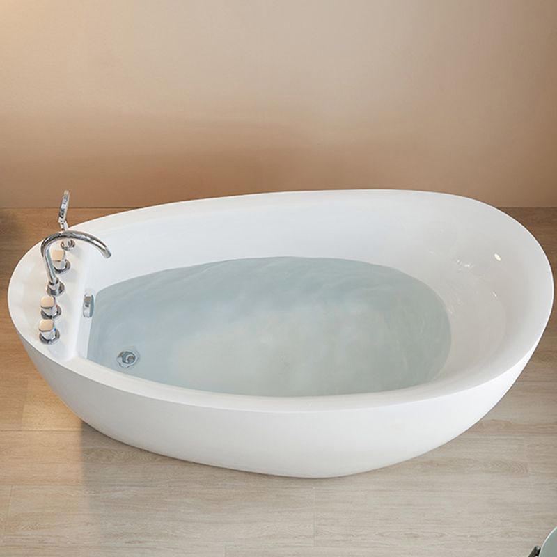 Modern Acrylic Freestanding Bath Tub Soaking 31.5-inch Tall Bathtub in White Clearhalo 'Bathroom Remodel & Bathroom Fixtures' 'Bathtubs' 'Home Improvement' 'home_improvement' 'home_improvement_bathtubs' 'Showers & Bathtubs' 1200x1200_a8d20ea8-7c5b-4657-ab37-36aad908e9b4