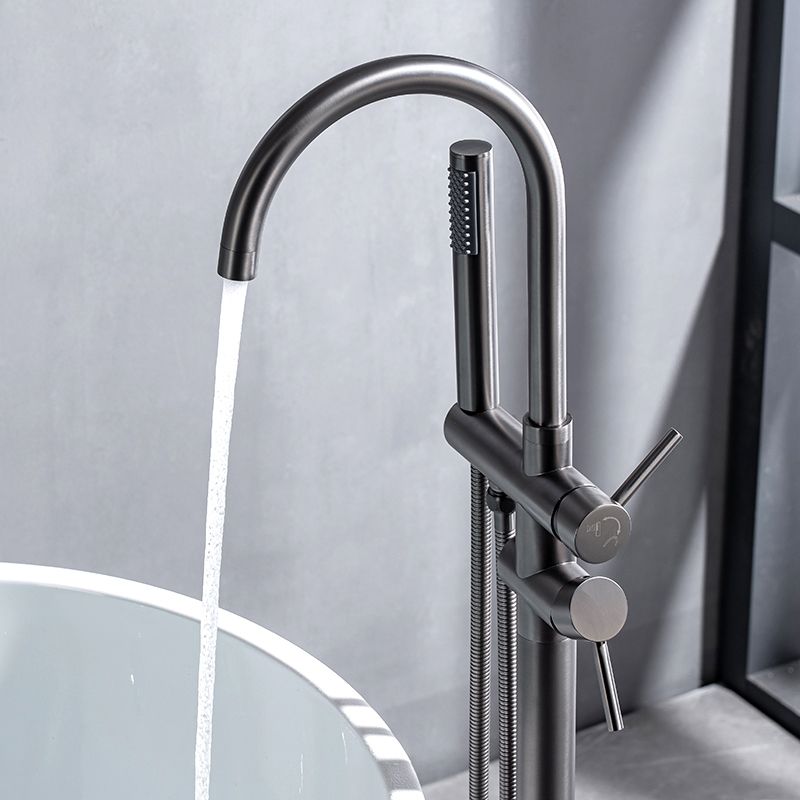 Floor Mounted Copper Freestanding Tub Filler Freestanding High Arc Tub Filler Trim Clearhalo 'Bathroom Remodel & Bathroom Fixtures' 'Bathtub Faucets' 'bathtub_faucets' 'Home Improvement' 'home_improvement' 'home_improvement_bathtub_faucets' 1200x1200_a8d2f8f0-2e3c-4400-954d-c21801eeb151