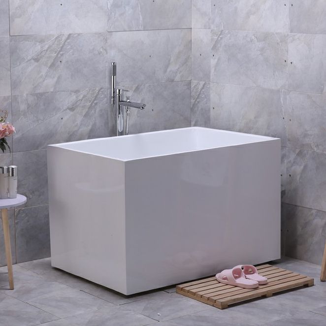 Contemporary White Acrylic Bathtub Rectangular Soaking Tub for Home Clearhalo 'Bathroom Remodel & Bathroom Fixtures' 'Bathtubs' 'Home Improvement' 'home_improvement' 'home_improvement_bathtubs' 'Showers & Bathtubs' 1200x1200_aa211a02-535c-4411-ab9c-5c4dd8bb1183