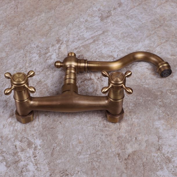 Brass Wide Spread Bathroom Faucet Industrial Lever Lavatory Faucet Clearhalo 'bathroom_sink_faucets' 'Conjuntos de Torneiras de Lavatório e Banheiro' 'home_improvement' 'home_improvement_bathroom_sink_faucets' 'Mobiliário Doméstico' 'Página inicial' 'Renovação e equipamento de casa de banho' 'Torneira para lavatório de banheiro' 1200x1200_aa444cfd-0497-4c52-83cc-4347766a252f