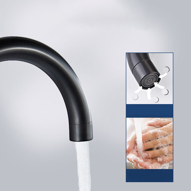 Modern Freestanding Bathtub Faucet Brass One Handle Freestanding Bathtub Faucet Clearhalo 'Bathroom Remodel & Bathroom Fixtures' 'Bathtub Faucets' 'bathtub_faucets' 'Home Improvement' 'home_improvement' 'home_improvement_bathtub_faucets' 1200x1200_aad7b65b-499a-40ff-aa8f-6186f98eb3bd